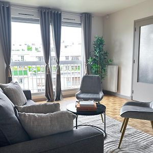 Brand-New Studio With Eiffel Tower View